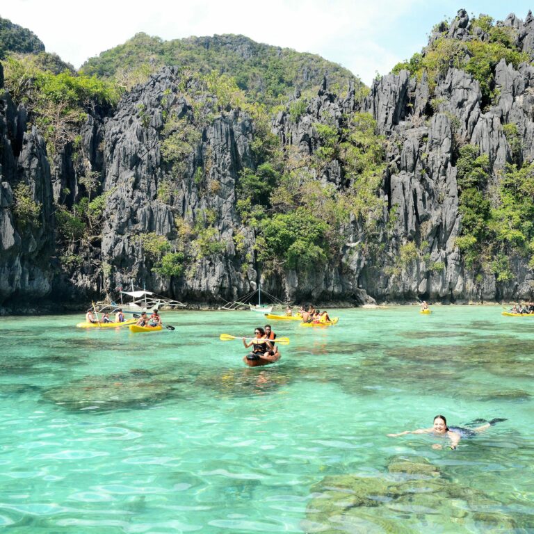 Island Hopping (El Nido, Philippines) | Choose Your Adventure